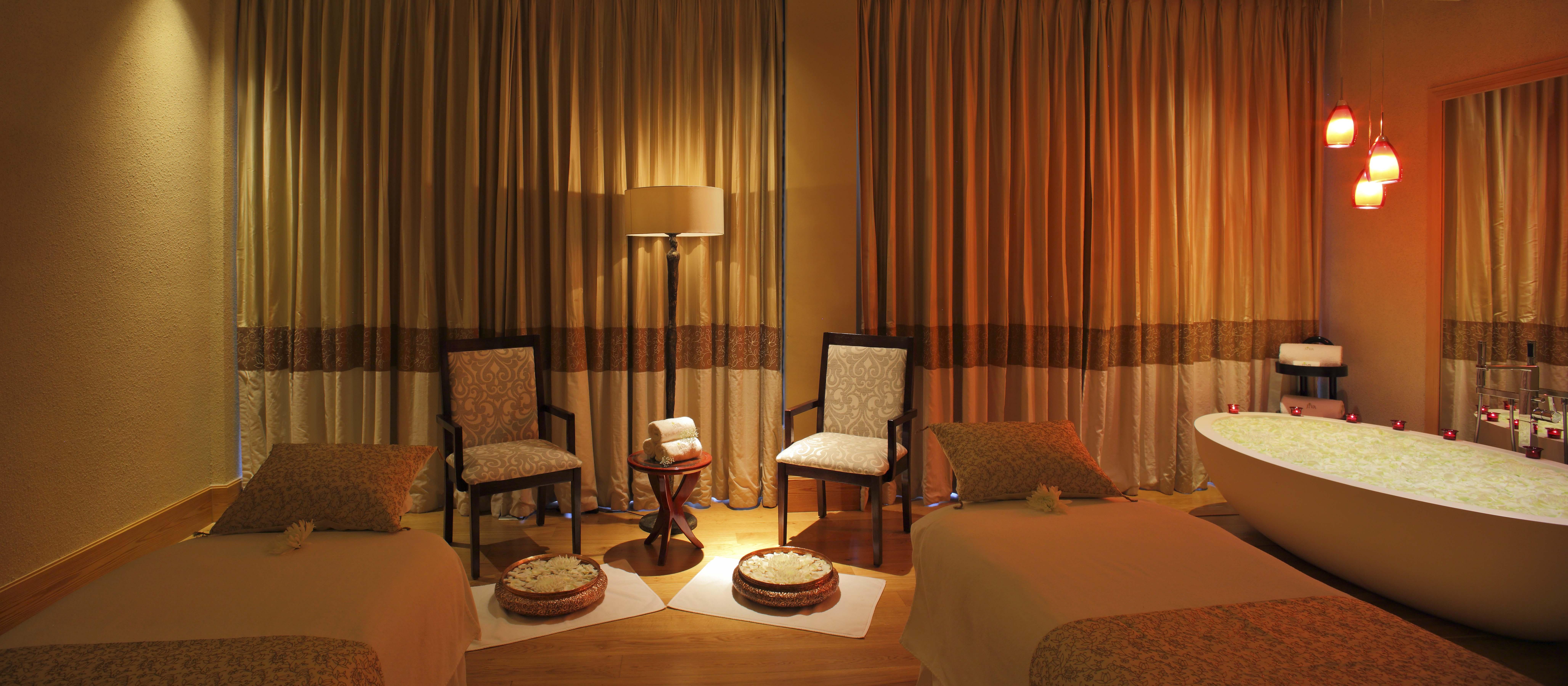 Taj Cape Town Hotel Exterior photo A spa room at the Taj Mahal Palace, Mumbai, India