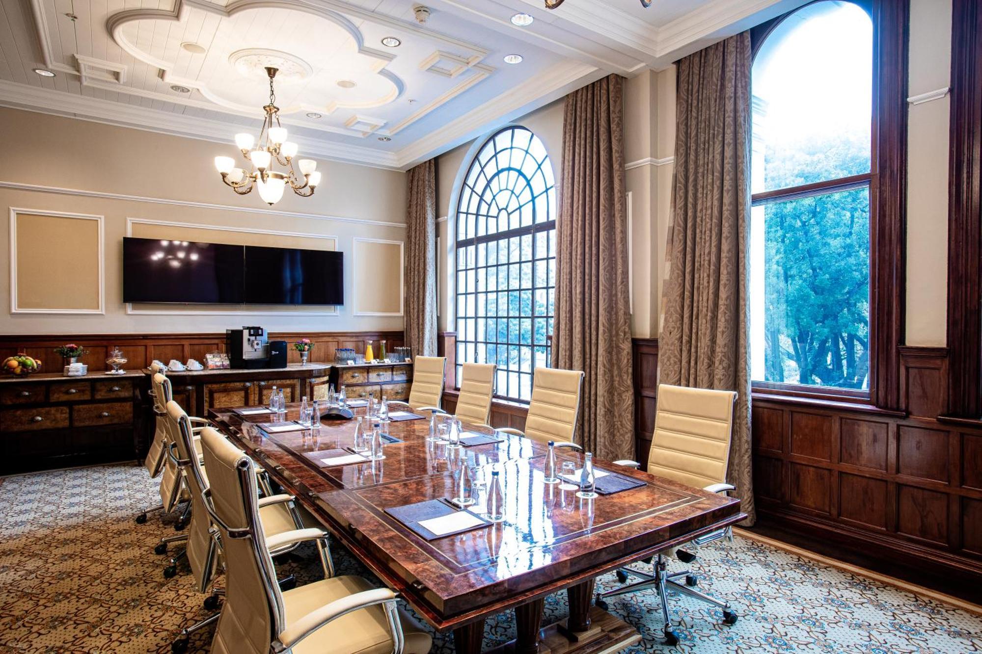 Taj Cape Town Hotel Exterior photo Boardroom